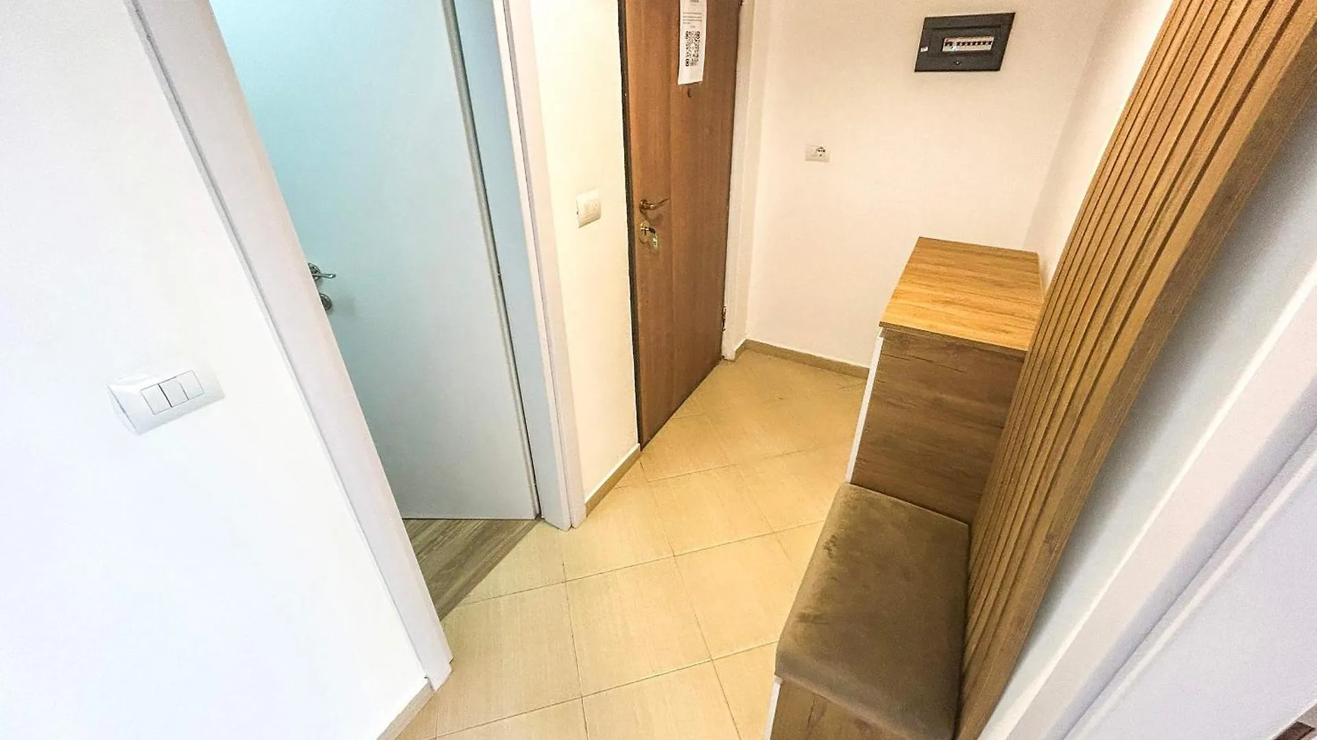 Locanda Spacious Living 828 Golem