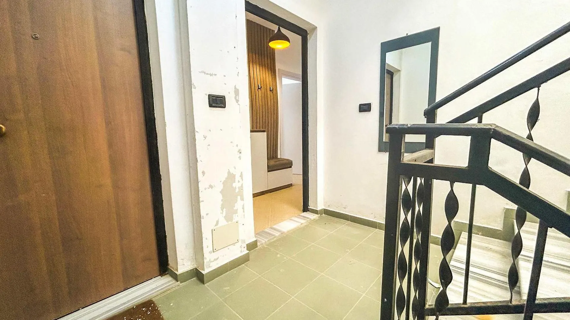 Spacious Living 828 Golem  Albania